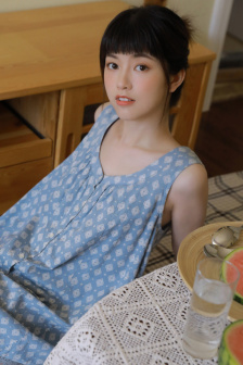 国模嘉妮极品美胞